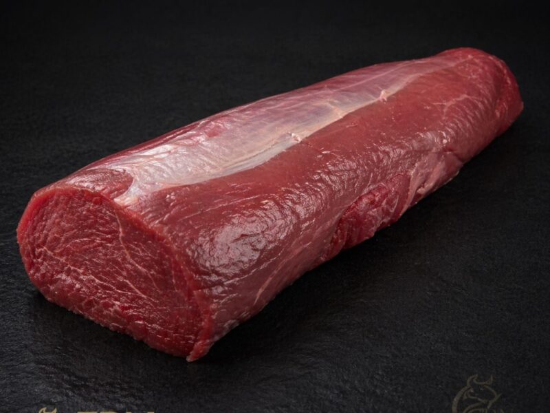 Lomo de vacuno argentino, corte con marca FRN